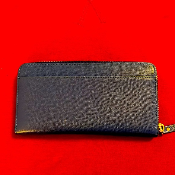 Beautiful Kate Spade Royal Blue wallet. Excellent condition - Picture 2 of 3